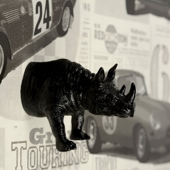 מתלה חיות סטודיו bello